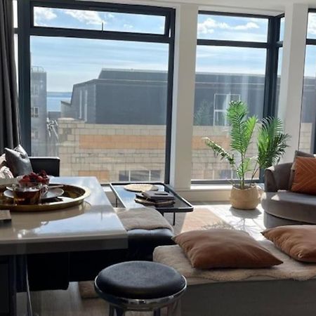 The Pad By The Beach Penthouse Apartment With Sunset And City Views Борнмут Екстер'єр фото