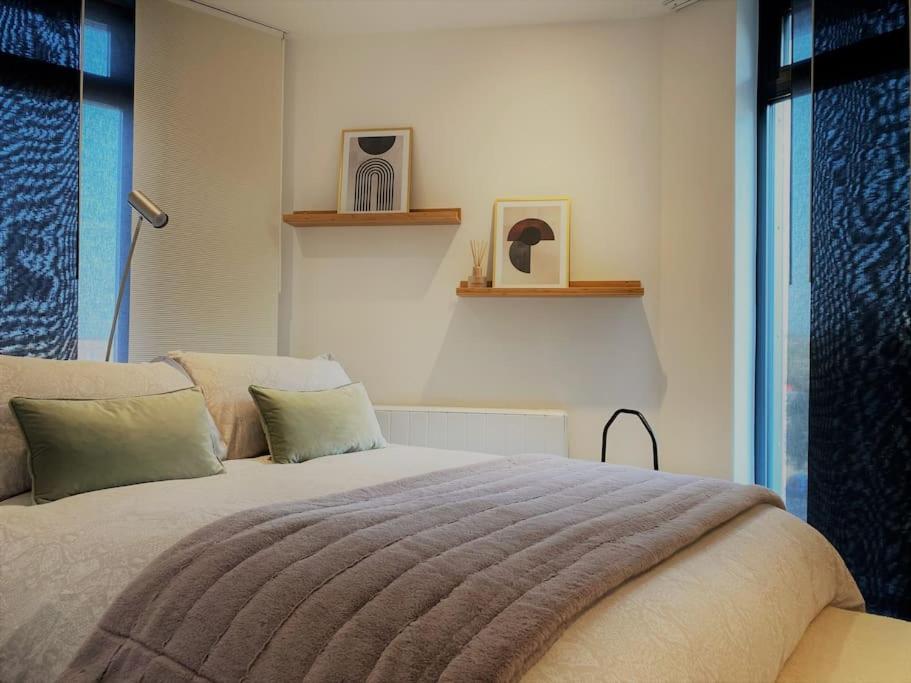 The Pad By The Beach Penthouse Apartment With Sunset And City Views Борнмут Екстер'єр фото